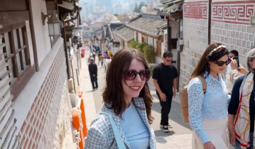 Seoul: City Hightlights, Palace Tour, and Optional Hanbok - Walking reality: comfort tips that save your whole day