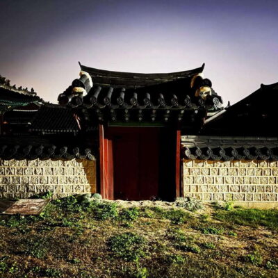 Seoul: Dark Side of the City and Ghost Stories Walking Tour - The Pace: 90–150 Minutes, Plus an Extended 2.5-Hour Option