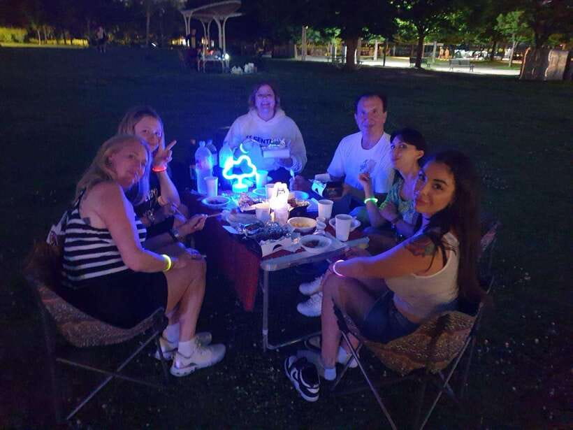 Seoul Han River Night Tour: Picnic, Games & Starlight Cruise - What the cruise gives you in just 50 minutes