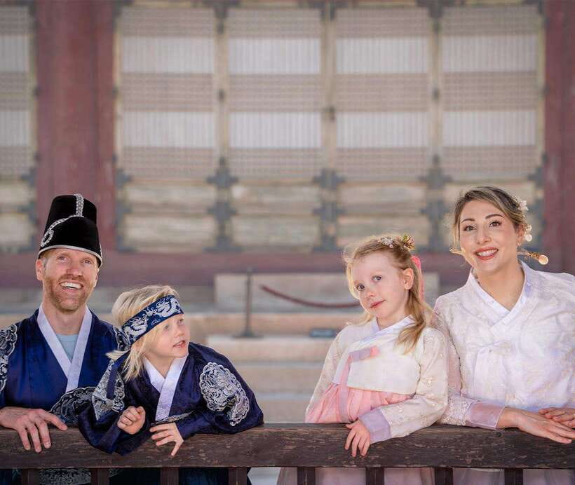 Seoul: Hanbok Rental with Gyeongbokgung Palace Entry - If it’s Tuesday: Bukchon Hanok Village in hanbok