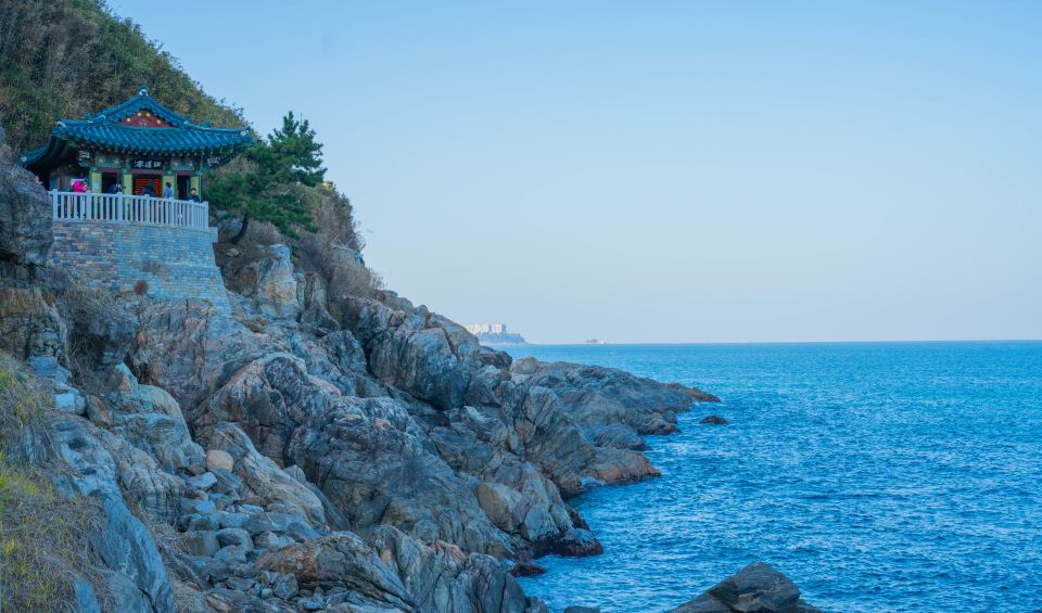 Seoul: Mt Seorak + Naksansa Temple or Nami Island Group Tour - Naksansa Temple: Ancient Details and Sea-View Atmosphere