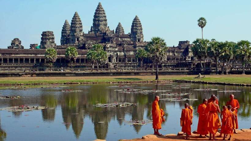 Siem Reap: Angkor Wat: Small-Group Sunrise Tour - Quick hits before you go