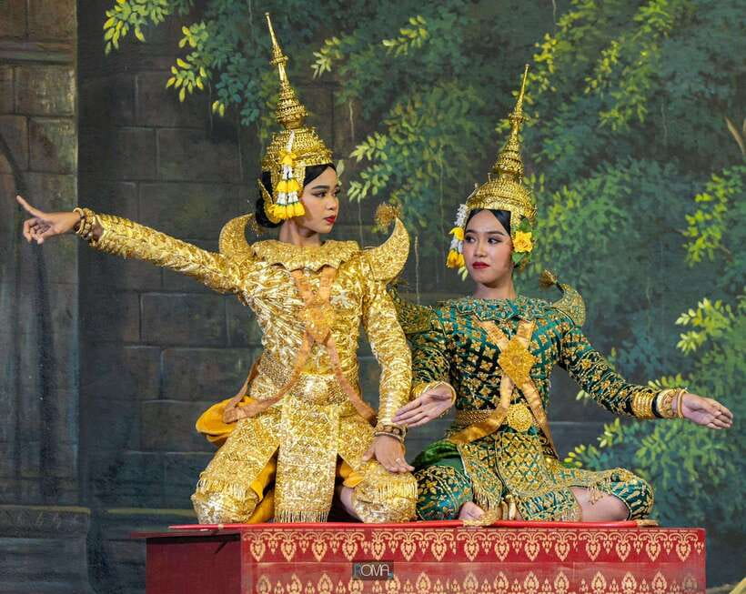 Siem Reap: Apsara Show Including Dinner & Hotel Pickup - Small practical tips for a smoother night