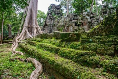 Siem Reap: Bike the Angkor Temples - Full-Day 30km Tour - Angkor Wat first: the morning layout you’ll remember