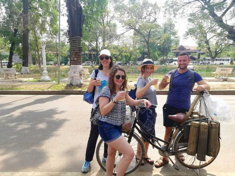 Siem Reap: City Walking Tour - Wat Preah Prom Rat and the reclining Buddha: respect, context, and photos