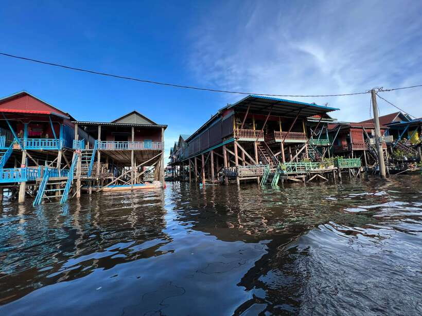 Siem Reap: Kulen Mountain, Beng Mealea and Tonle Sap Tour - Waterfall lunch and picnic: grilled chicken, fruit, and a real break