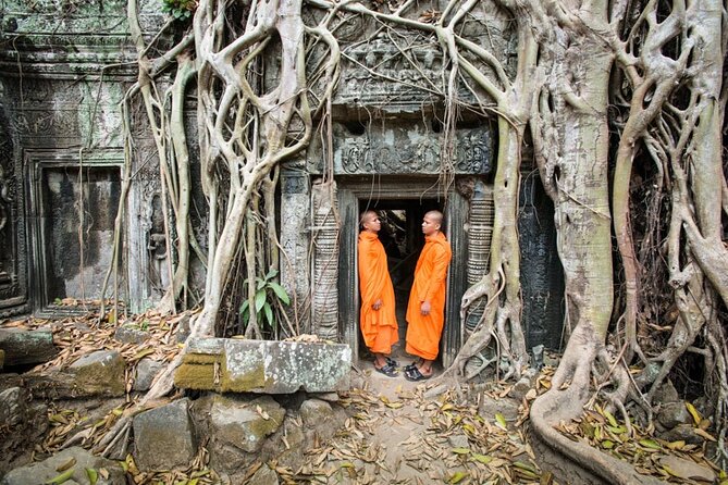 Siem Reap Tour: Angkor Wat Sunrise, Bayon, Ta Prohm, Banteay Srei - What to Wear and Bring (So You Don’t Hate Me in July Heat)