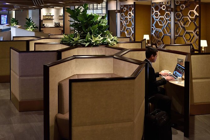 Singapore Changi Airport Plaza Premium Lounge at Terminal 1 - Key Things to Know Before You Go