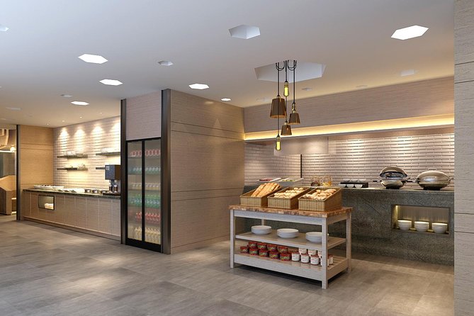 Singapore Changi Airport Plaza Premium Lounge at Terminal 1 - Food and Drinks: Breakfast Window and What Comes After 11am