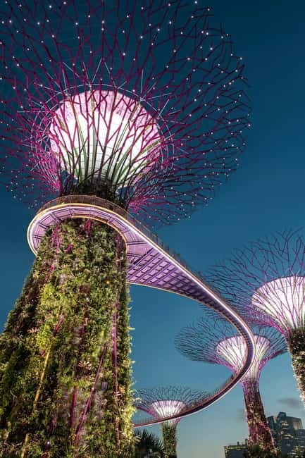 Singapore River Cruise, Garden Rhapsody & Spectra by CYT - Clarke Quay: Riverside Walks, Shophouse Color, and Boarding Prep