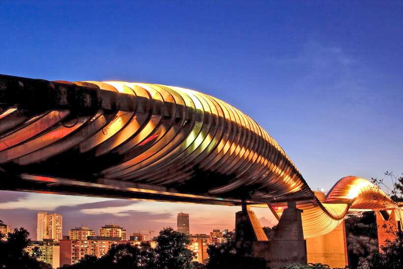 Singapore: Sentosa Cable Car Sky Pass - Timing for comfort: heat, late hours, and the smooth ride feel
