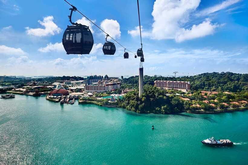 Singapore: Sentosa Cable Car Sky Pass Ticket - Sentosa Cable Car Museum: The Lego Cabin Photo Stop