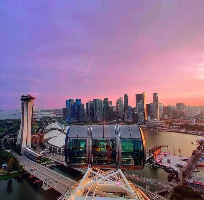 Singapore: Singapore Flyer Entry Ticket - Using the FLYER360 app inside the capsule (AR that’s actually tied to the ride)