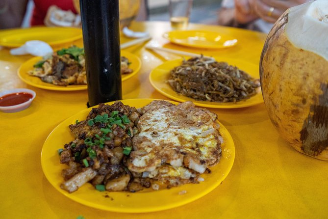 Singapore: UNESCO Street Food & Cultural Experience - Stop 3: Little India hawker center tastings
