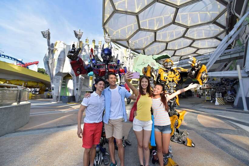 Singapore: Universal Studios Singapore Entry Ticket - Battlestar Galactica: HUMAN vs CYLON and why it’s the day’s centerpiece