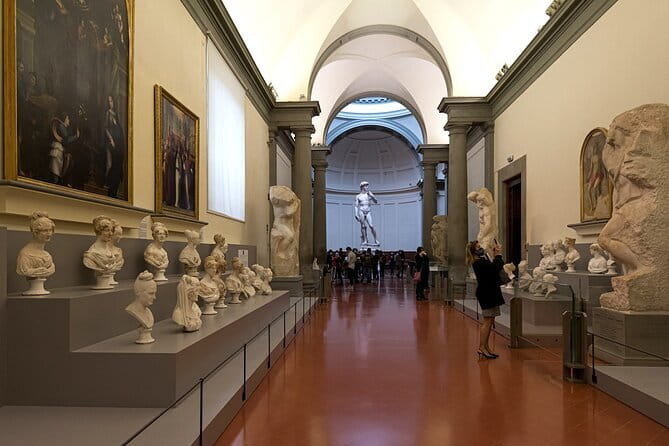 Skip-the-Line Accademia Guided Visit: David Secrets and Beyond - The Guided Highlights: I Prigioni, San Matteo, then David