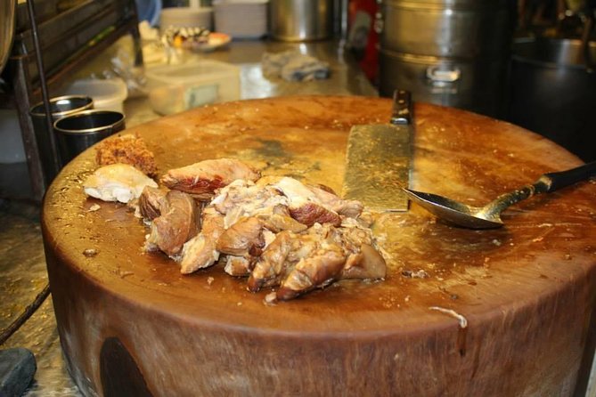 Small-Group Chiang Mai Evening Street Food Tour - What You’ll Taste at the Two Markets (and Why It’s More Than Snacking)