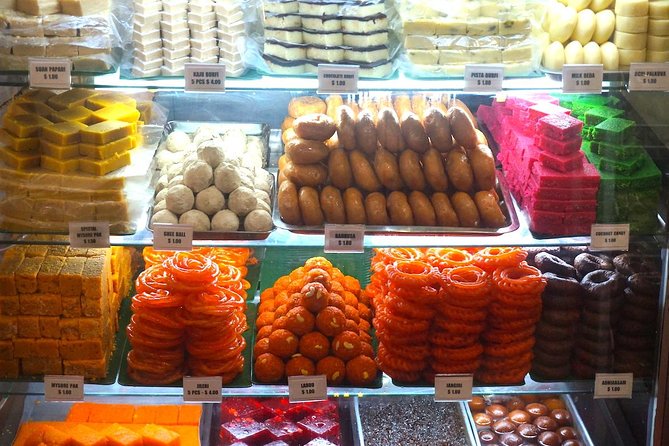 Small-Group Food Tour With Hawker Center: Eat Like A Local - Pace, Heat, and Restrooms: The Part You Should Plan For