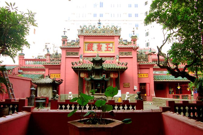 Small-group Saigon City Tour: 4-Hour Must-see Iconic Landmarks - War Remnants Museum: Powerful Displays and How to Handle the Intensity