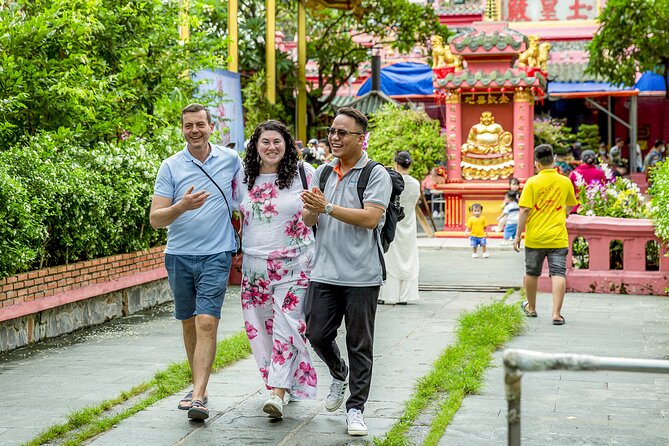Small-group Saigon City Tour: 4-Hour Must-see Iconic Landmarks - Jade Emperor Pagoda and Ben Thanh Market: Everyday Saigon After the History