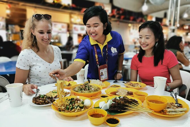 Small Group: Singapore Street Food & Night Tour with 9 tastings - The food reality check: fixed tastings and dietary limits