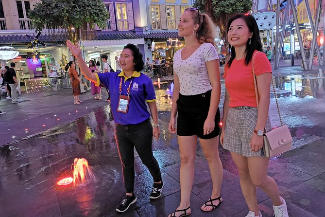 Small Group: Singapore Street Food & Night Tour with 9 tastings - Stop-by-stop: the food stops and the stories behind them