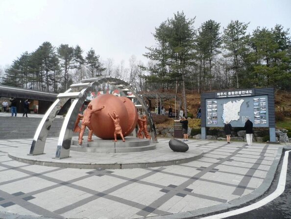 Small Group Tour to DMZ & Suspension Bridge with Hotel Pickup - Key things to know before you go