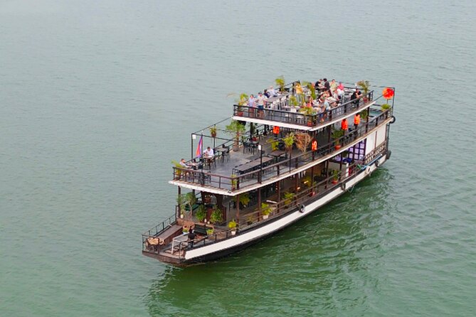 Sunset Cruise with unlimited beer & soft drinks -English speaking guide on board - Why a Phnom Penh sunset cruise feels like the right kind of planning