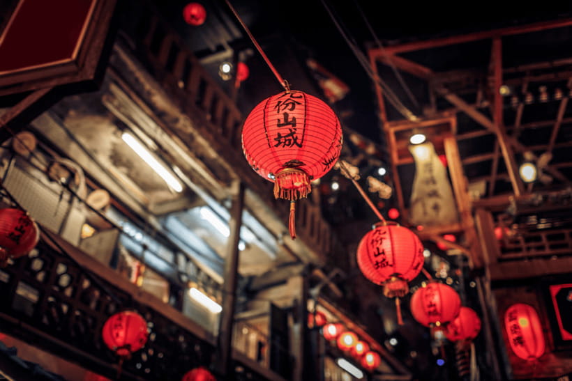 Taipei: Jiufen Night View and Shifen Day Tour - Walking, weather, and safety realities (the stuff you should plan for)