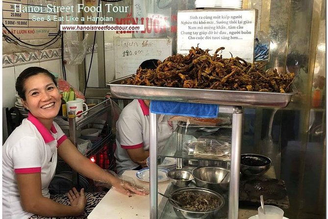 Tasting 8 Different Hanoi Street Foods at Noon Time - Stop-by-stop: how the 6–8 vendor route turns into 10 tastings