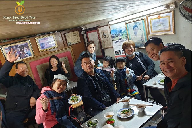 Tasting 8 Different Street Foods + Local Drink at Evening Time by Walking - Your first big moment: getting grounded in the Old Quarter