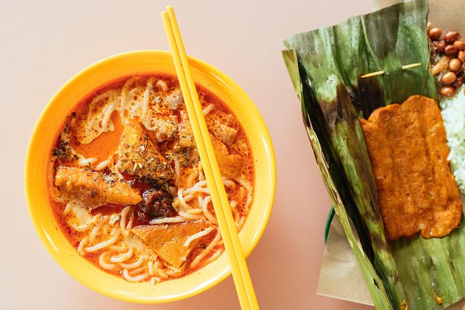 The Award-Winning PRIVATE Food Tour: 10 Tastings of 3 Cultures - Stop 1: Kampong Gelam, Arab Street Energy Before You Eat