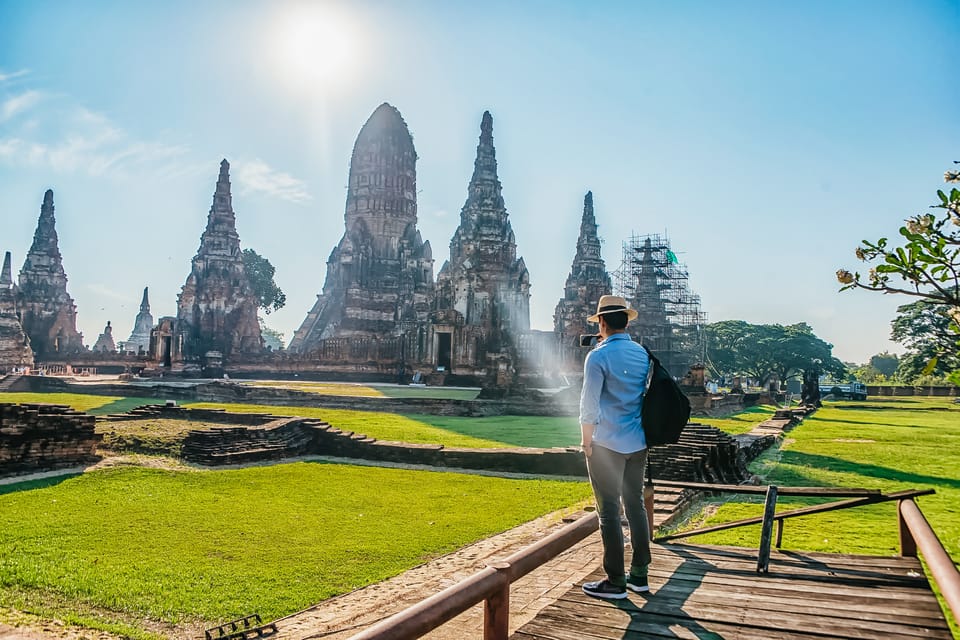 The Old Siam: Ayutthaya Temples Small Group Tour with Lunch - Wat Phra Sri Sanphet: Royal Palace Power in Temple Form
