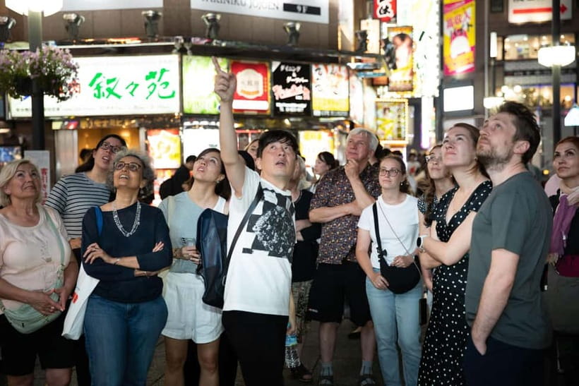 Tokyo: Dark Side of Tokyo Shinjuku Red Light Walking Tour - Meeting near Shinjuku Station: how not to lose 15 minutes