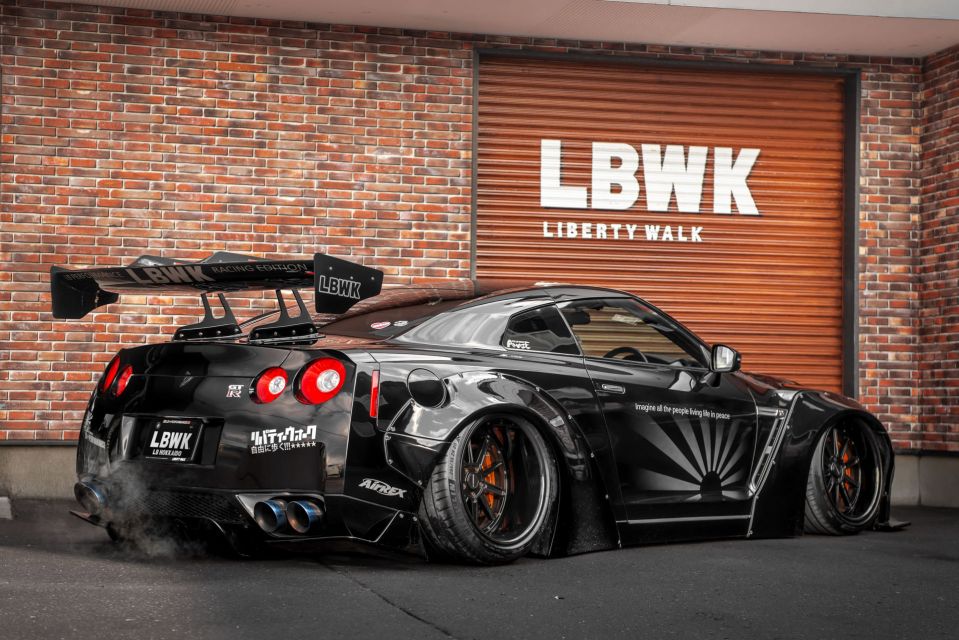 Tokyo Drift: GT-R Car Club R35 Liberty Walk Daikoku meeting - Professional photos at key stops: how to get value out of it