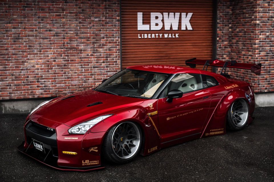 Tokyo Drift: GT-R Car Club R35 Liberty Walk Daikoku meeting - Meeting at Animate Akihabara and how the night runs