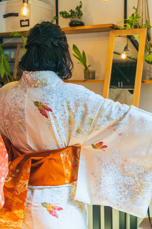 Tokyo: Kimono Dressing, Walking, and Photography Session - Walking Like You Mean It: Etiquette Coaching You’ll Actually Use