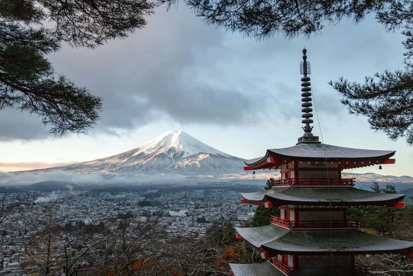 Tokyo: Mount Fuji and Hakone Private Sightseeing Day Trip - Mount Fuji day: Arakurayama, shrine vibes, 5th Station, and lakes