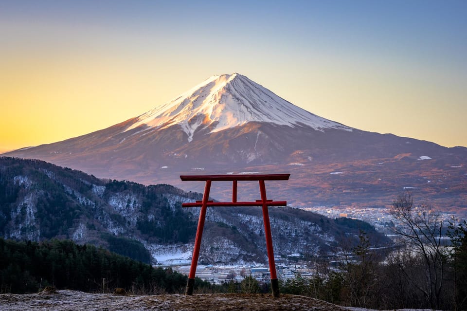 Tokyo: Mt. Fuji, Hakone, Arakura Fuji Sengen w/ Ramen Making - What to Bring for a Smooth Fuji Day