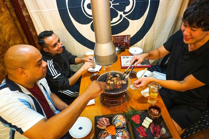Tokyo Night Foodie Tour in Shinjuku - Seasonal Sushi, Wagyu Beef - Meeting point in Nishishinjuku: getting oriented fast