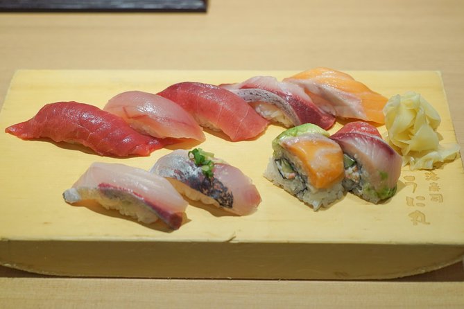 Tokyo Night Foodie Tour in Shinjuku - Seasonal Sushi, Wagyu Beef - Stop 1: a local sushi haven to start with seasonal bites