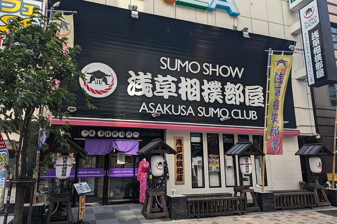 Tokyo Sumo Entertainment Show with Chicken Hot Pot and Photo - Asakusa Sumo Club: the room where sumo gets real