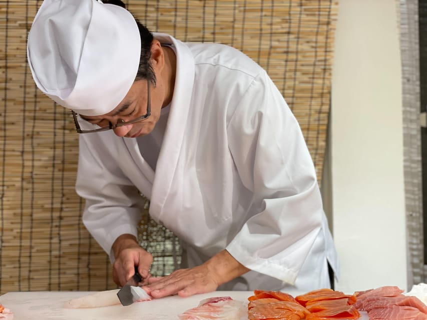 Tokyo: Tsukiji Fish Market Sushi Making Class with Pro Chef - What to Expect From the Group Experience