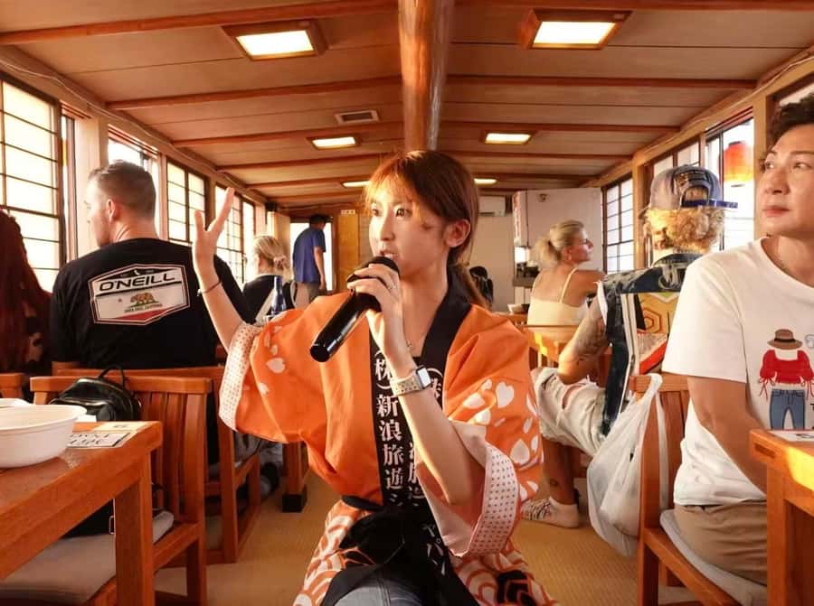 Tokyo: Yakatabune Dinner Cruise with Japanese Show & Drinks - The Japanese Show: Shamisen Music Plus Onboard Energy