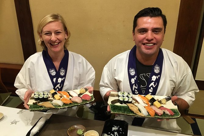 Tsukiji Fish Market Guided Tour and Sushi Making with Pro Chef - The sushi lesson: nigiri basics taught by a pro