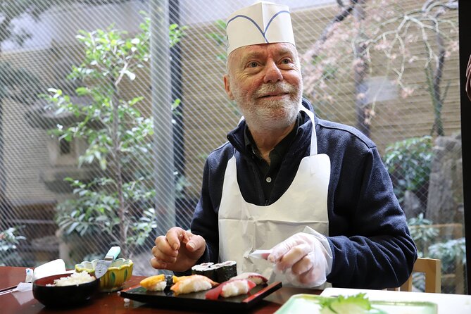 Tsukiji Fish Market Guided Tour and Sushi Making with Pro Chef - What you eat for lunch: your sushi, the chef’s sushi, and simple pairings