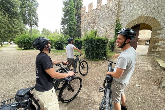 Tuscany Day Trip from Florence: Siena, San Gimignano, Pisa and Lunch at a Winery - San Gimignano’s towers: map time, gelato stops, and viewpoints