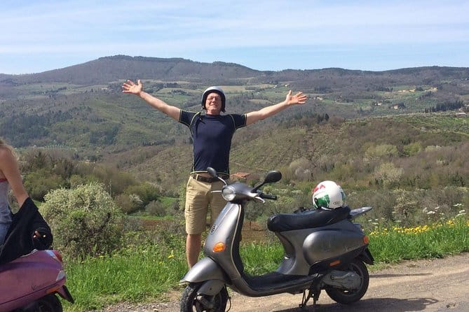 Tuscany Vespa Tour: Lunch & Wine Tasting, Countryside Roads - The Vespa Lesson: Quick Training Before Real Roads