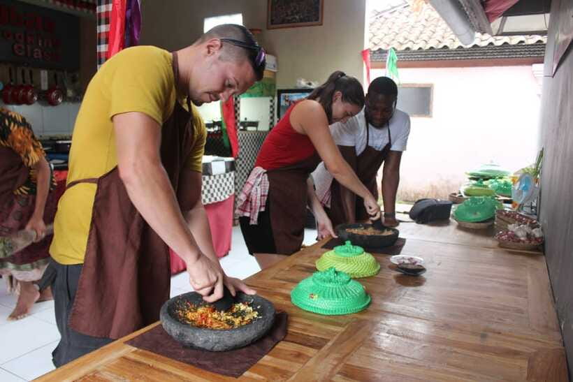 Ubud: Balinese Cooking Class and Market Tour - Price and Value: Why $23 Can Make Sense Here