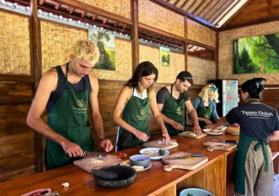 Ubud: Balinese Cooking Class at an Organic Farm - Picking your vegetables is the whole point